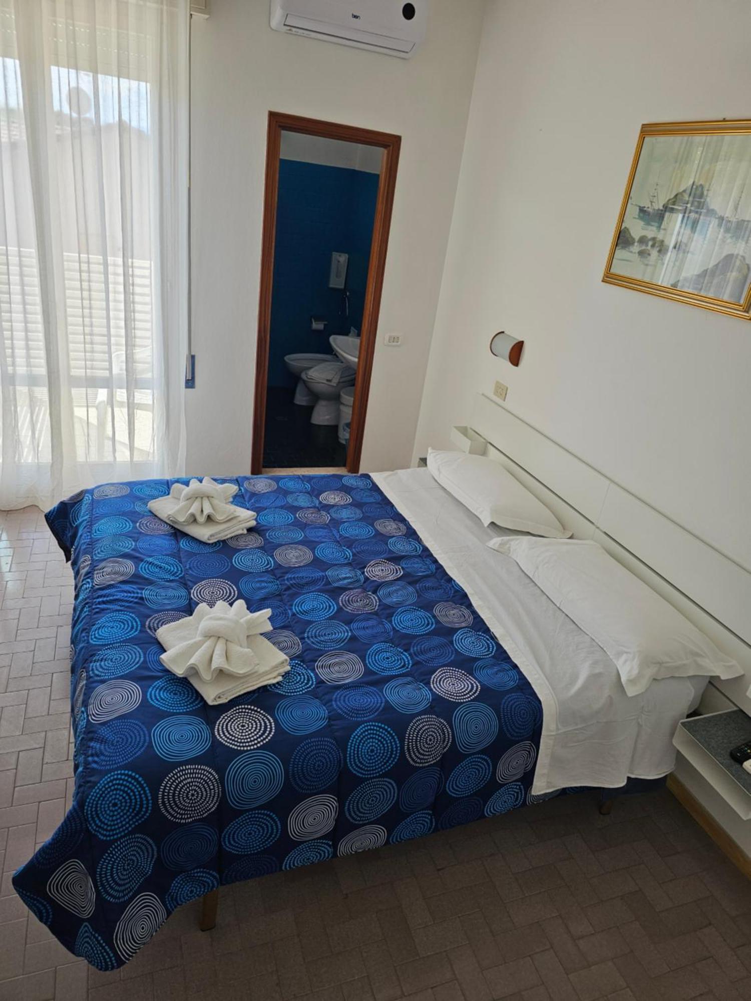 Hotel Sara*** Cesenatico Exterior photo